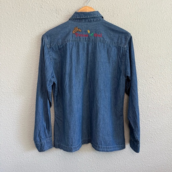 Lone Star State Texas Gal Denim Button Front Shirt Size Small Embroidered - Picture 4 of 6